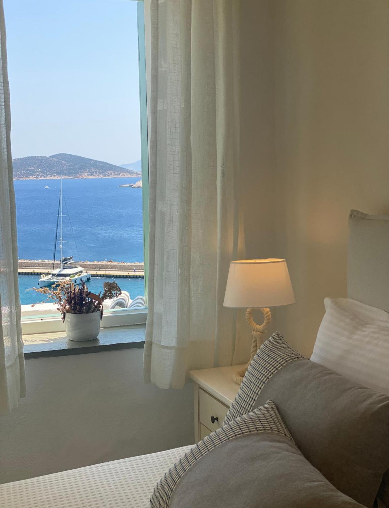 Апарт-отель Niriedes Platis Gialos (Sifnos)