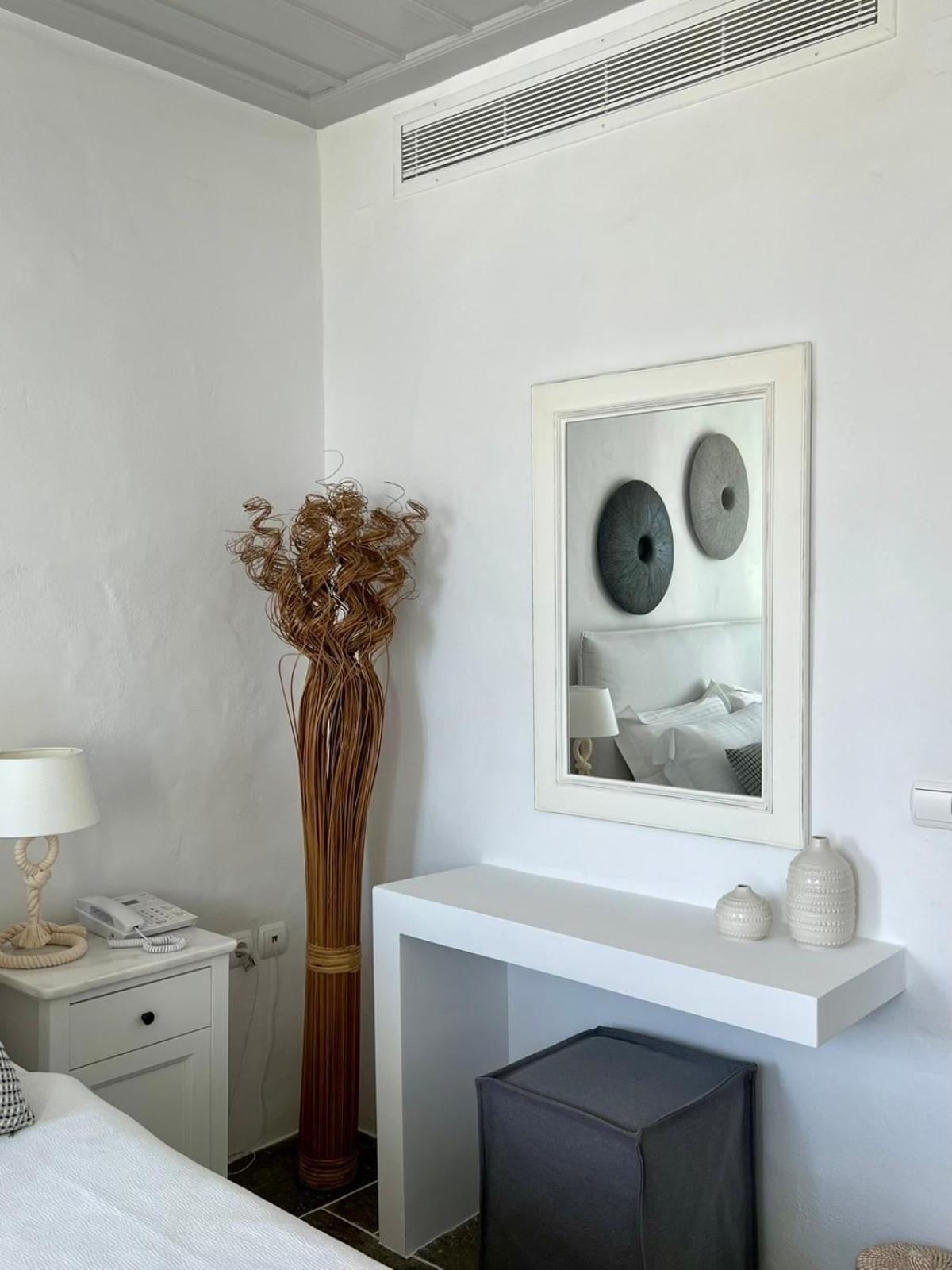 Ξενοδοχείο με διαμερίσματα νηρηίδες Platis Gialos (Sifnos)